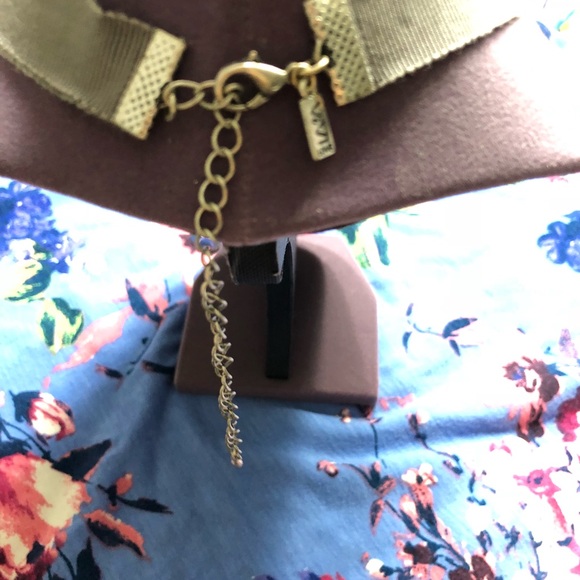 Beautiful necklace - Picture 3 of 4